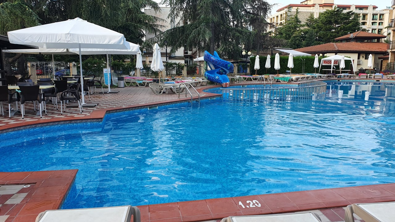 Pool Hotel Baikal