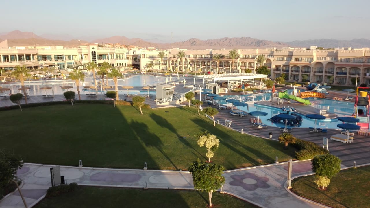 Außenansicht Pickalbatros Royal Moderna Resort-Sharm El Sheikh