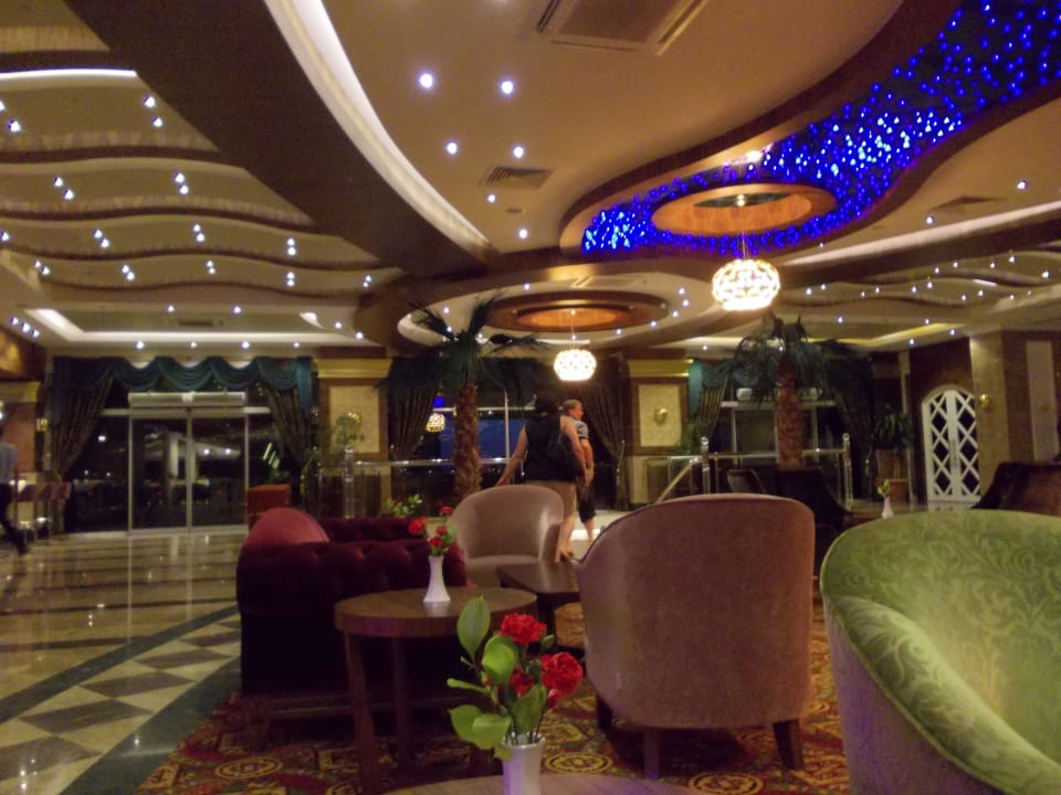 Luxuriöse Lobby Dizalya Palm Garden