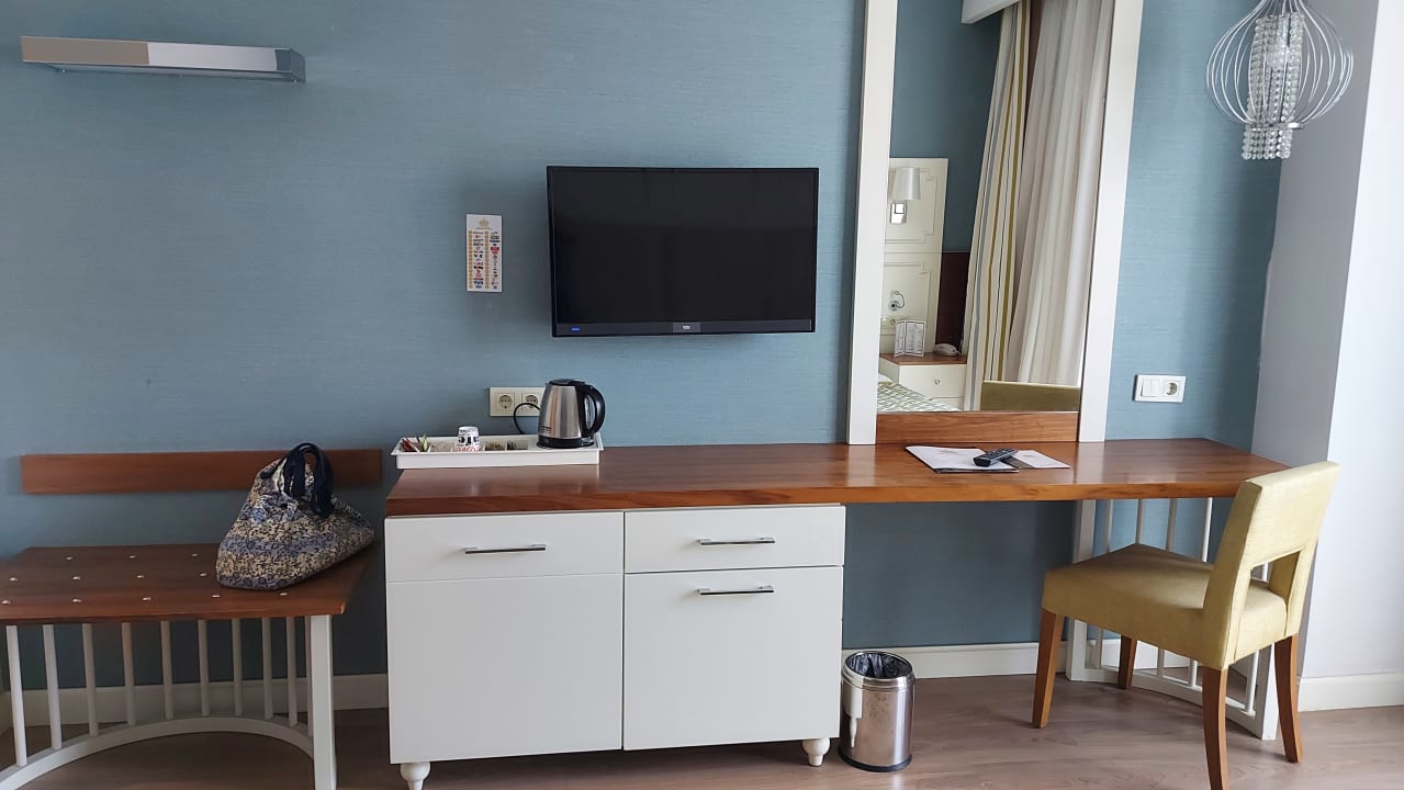 Zimmer Well Palace Side