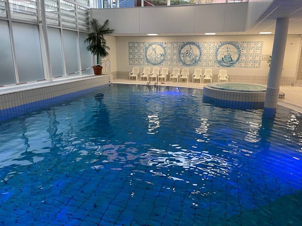 Pool Roompot Marinapark Volendam