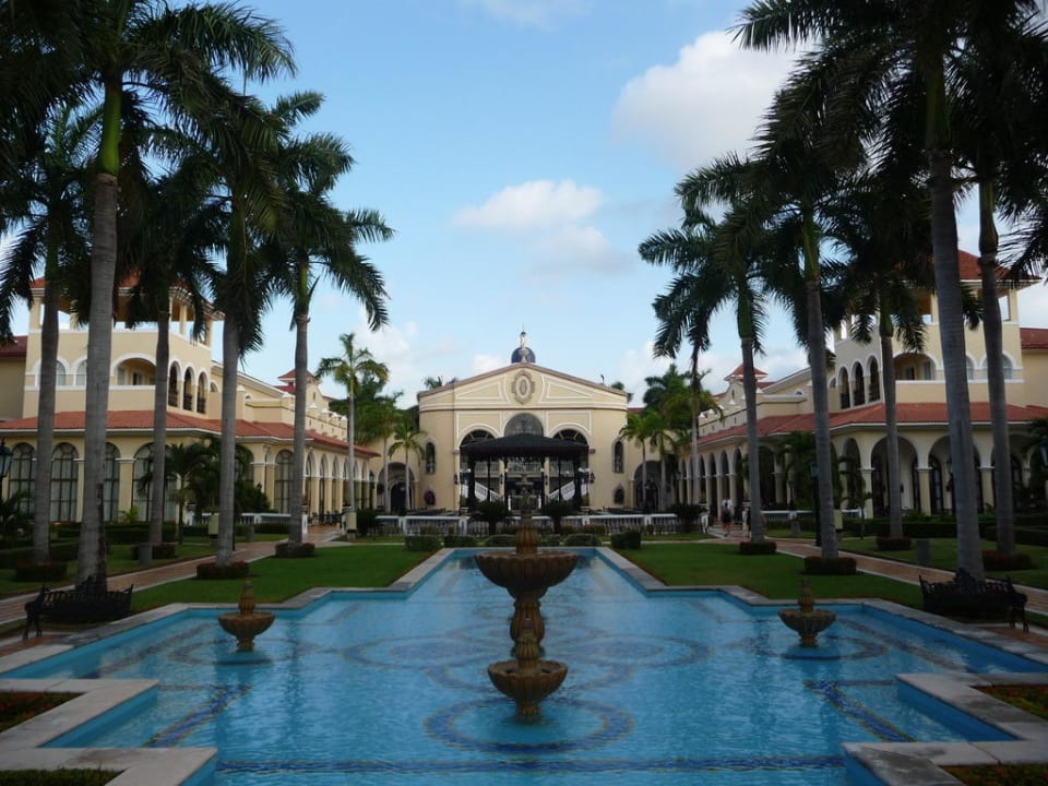 Das Riu Palace von außen Hotel Riu Palace Mexico
