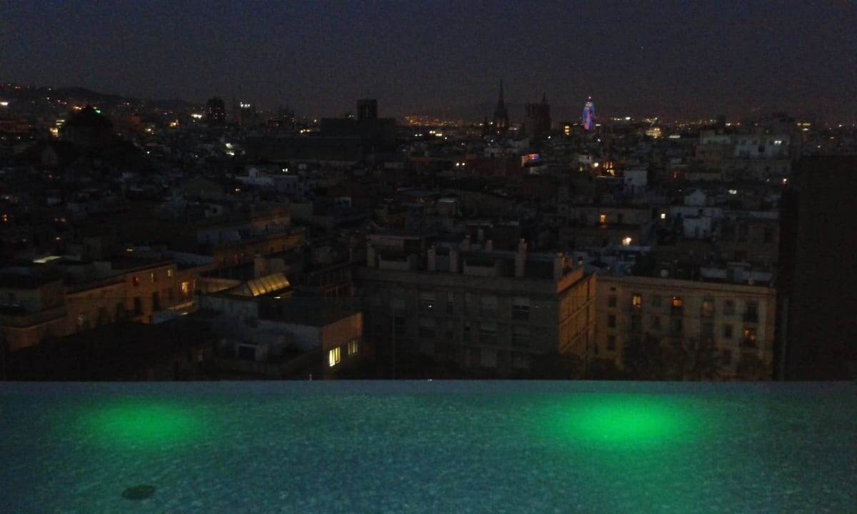 Aussicht auf die Stadt von der Dachterrasse Hotel Andante