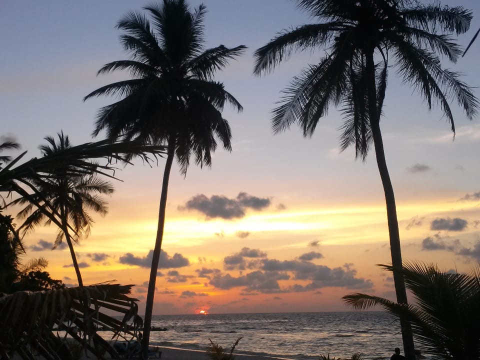 Sonnenuntergang Kuredu Island Resort & Spa