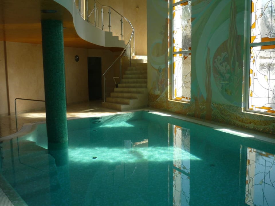 Sehr schönes kleines Hallenbad Hotel Promenáda