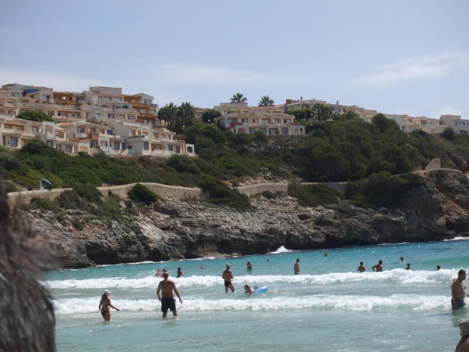 Blick vom Strand zum Hotel blau punta reina