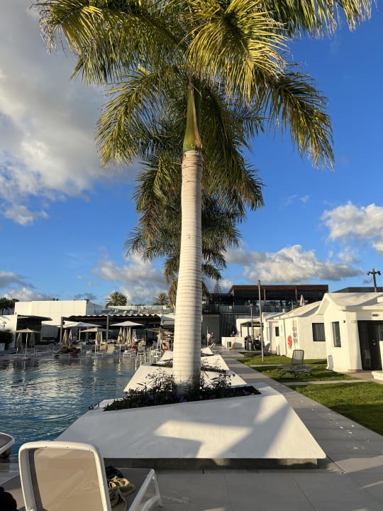 Pool Club Maspalomas Suites & SPA