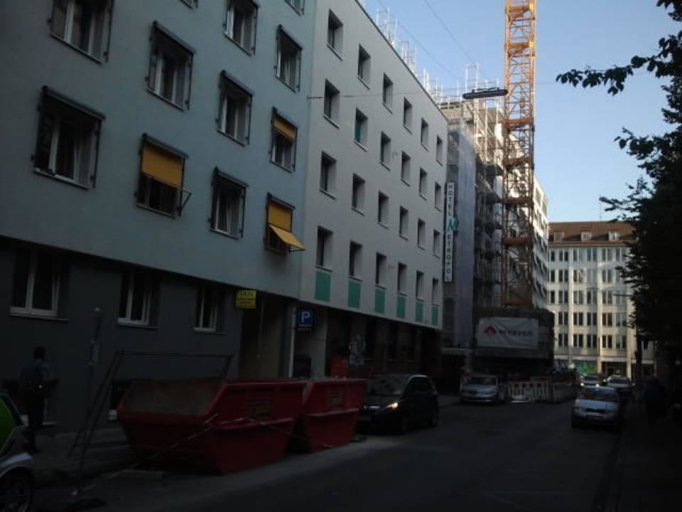 Zurzeit mit Baukran Hotel Metropol by Maier Privathotels