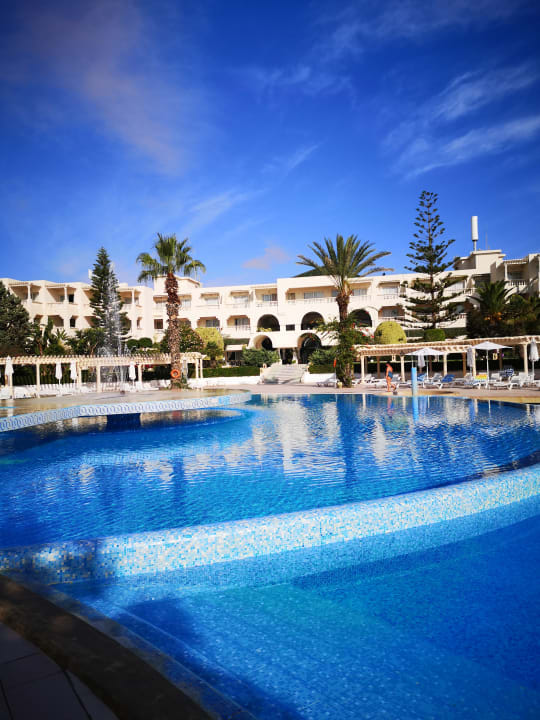 Pool Le Royal Hotels & Resorts - Hammamet