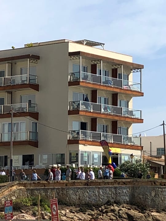 Außenansicht Hotel Clumba