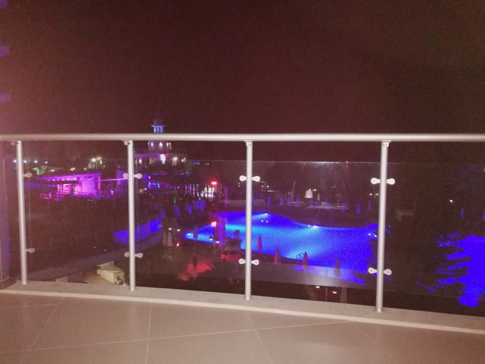 Ausblick Commodore Elite Suites & Spa - Adults only