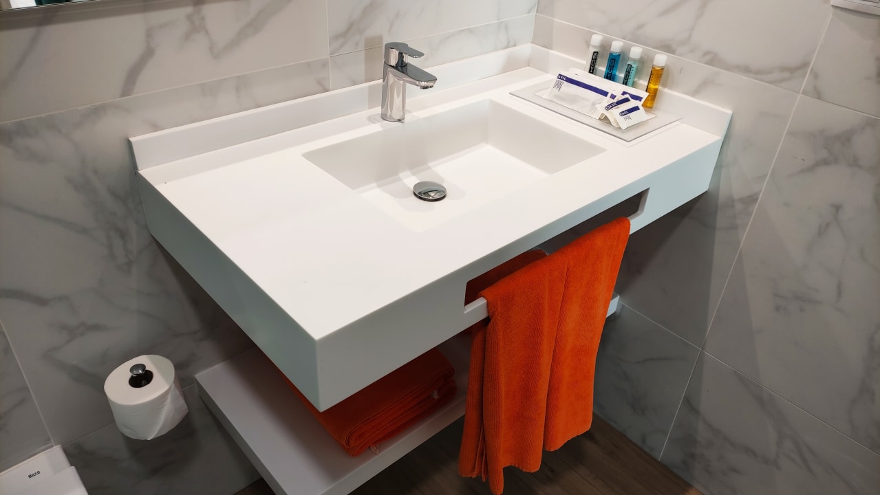 Zimmer Canary Garden Club