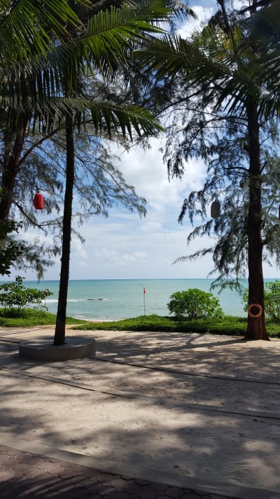 Strand X10 Khaolak Resort