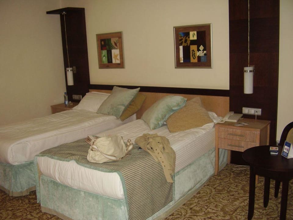 Zimmer Royal Wings Hotel
