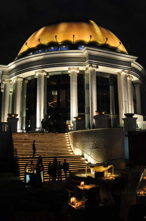 The Dome / Sky Bar Hotel Lebua At State Tower