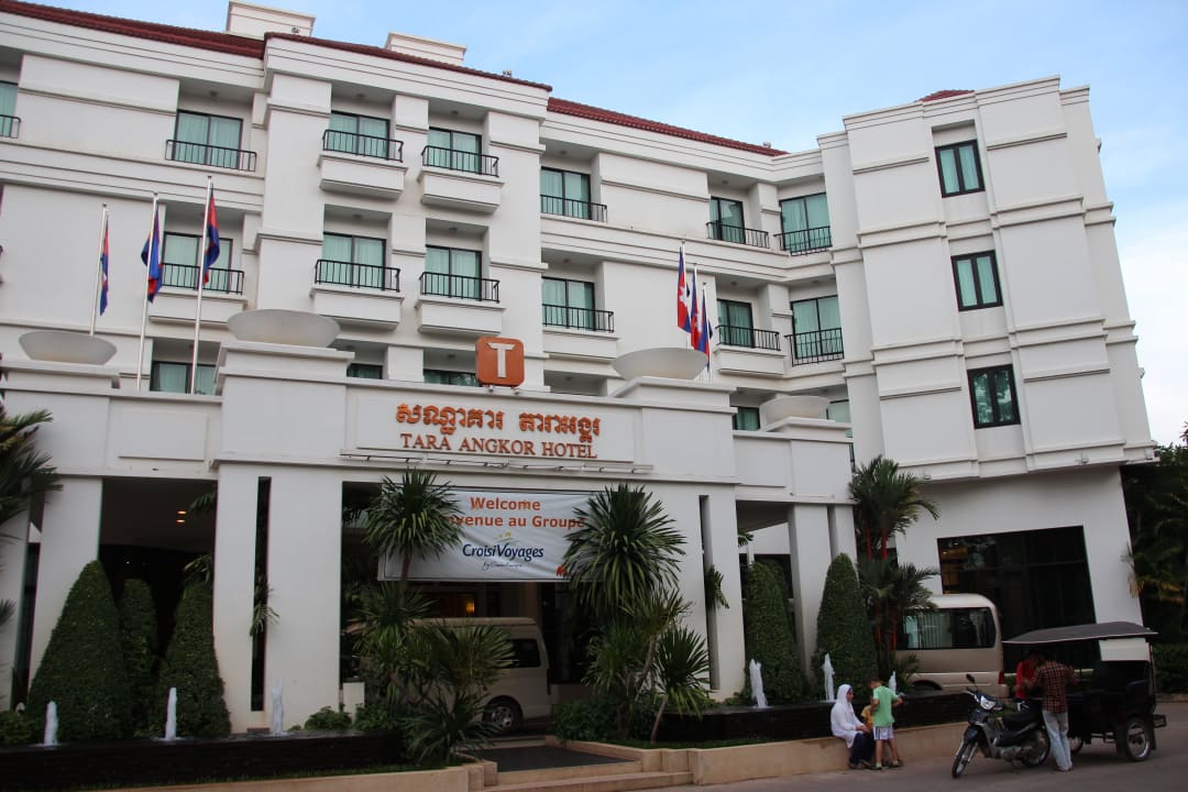 Hotelfront Tara Angkor Hotel