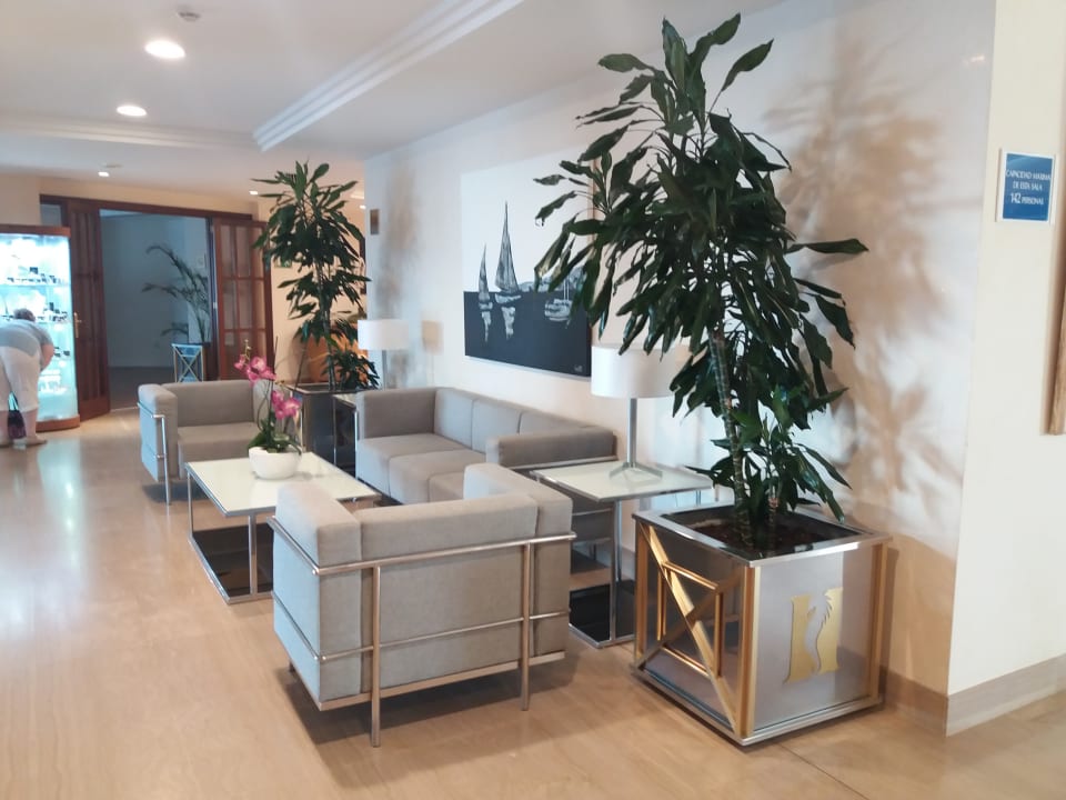 Lobby Hipotels Mercedes