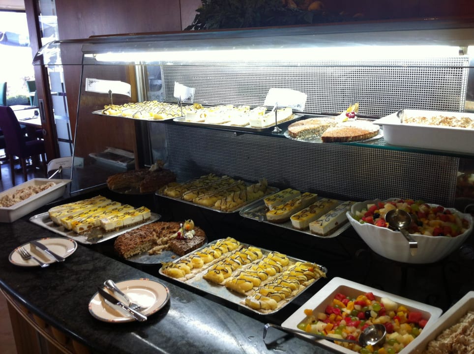 Manchmal kann das Buffet gut aussehen Riviera Spa Resort - Adults Only