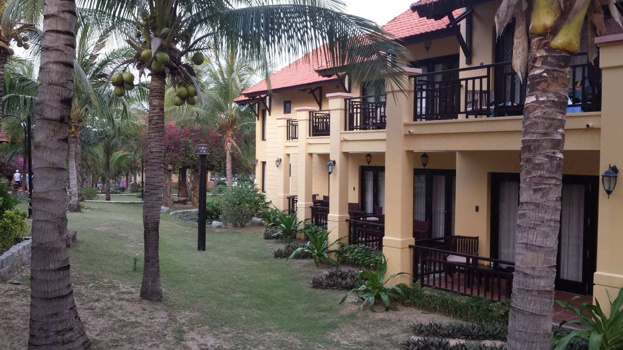 Haus Lotus Pandanus Resort