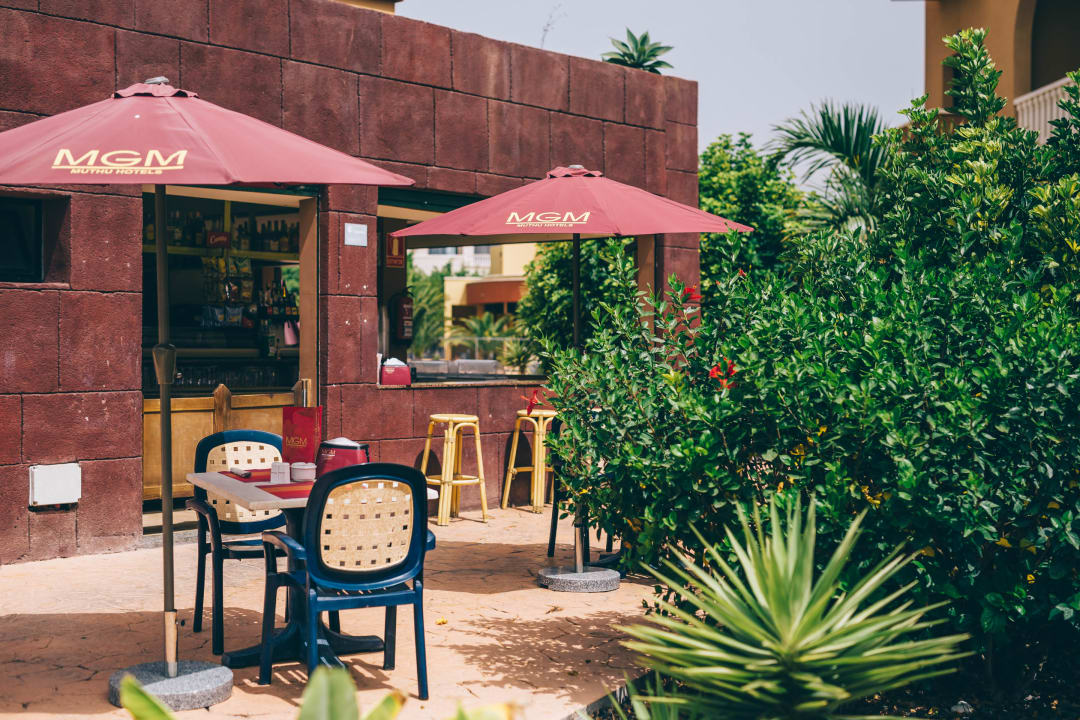 Gastro Grand Muthu Golf Plaza Hotel & Spa