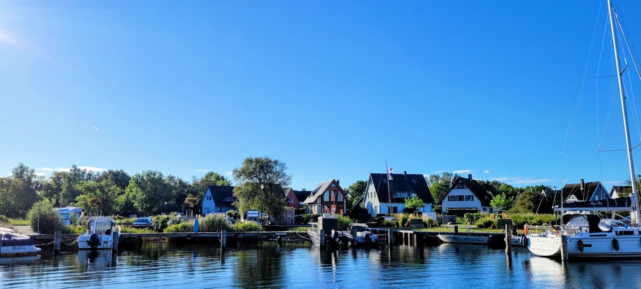 Pool Hausboote und Fewo Vieregge