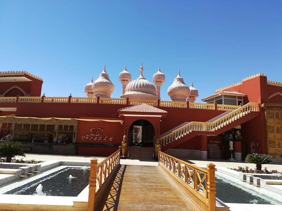 12.00 Mittag Pickalbatros Alf Leila Wa Leila Resort - Neverland Hurghada