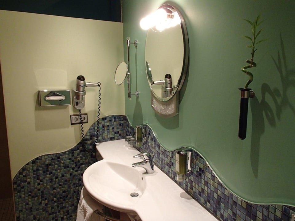 Badezimmer EurothermenResort Bad Schallerbach Paradiso