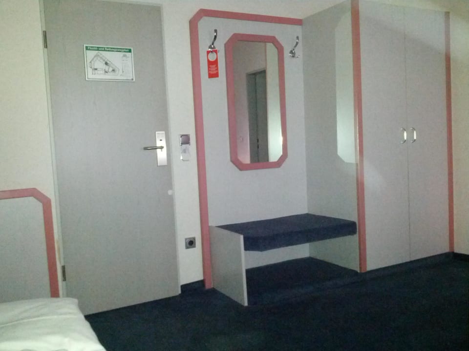 Zimmertür Sure Hotel by Best Western Essener Hof