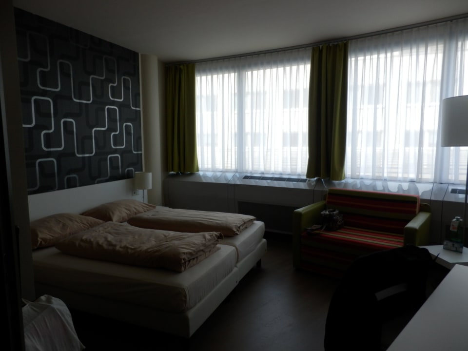 Zi. im 5. Stock harry's home Wien Millennium Tower