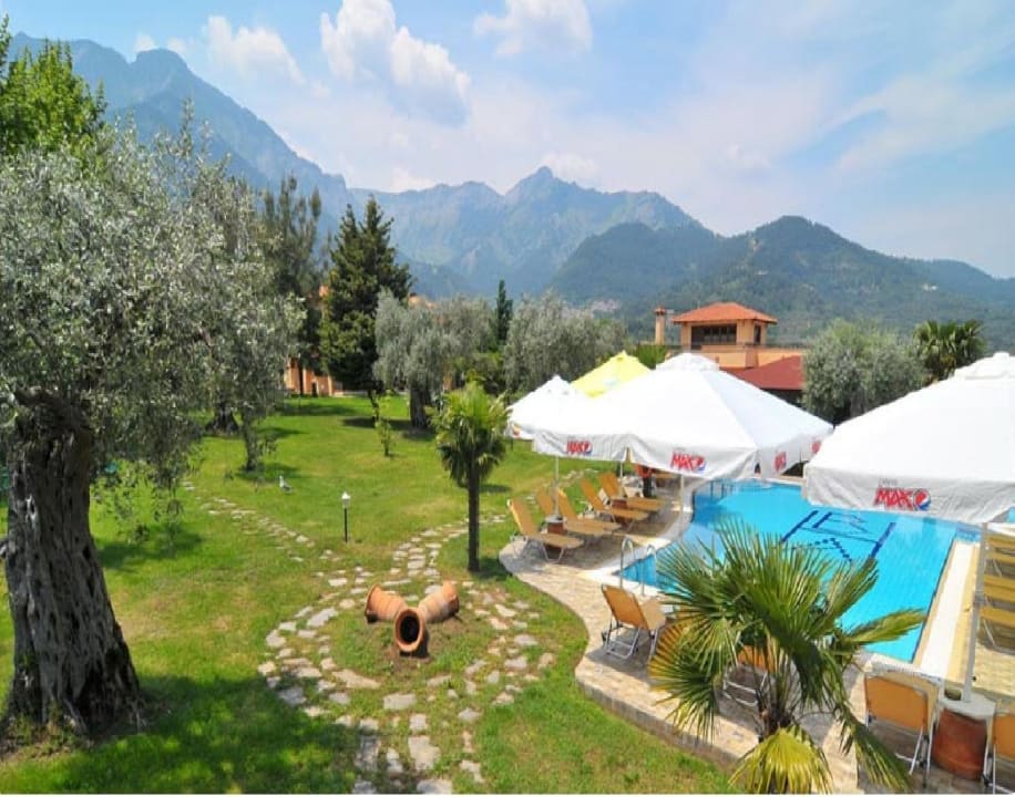 Garden Hotel Ariadni