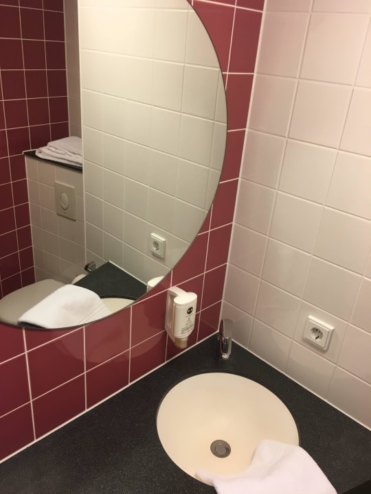 Waschtisch B&B Hotel Düsseldorf-Airport