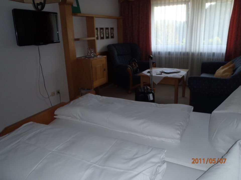 Hauptzimmer vom Familienzimmer im Haupthaus Hotel Schwarzwaldgasthof Rößle