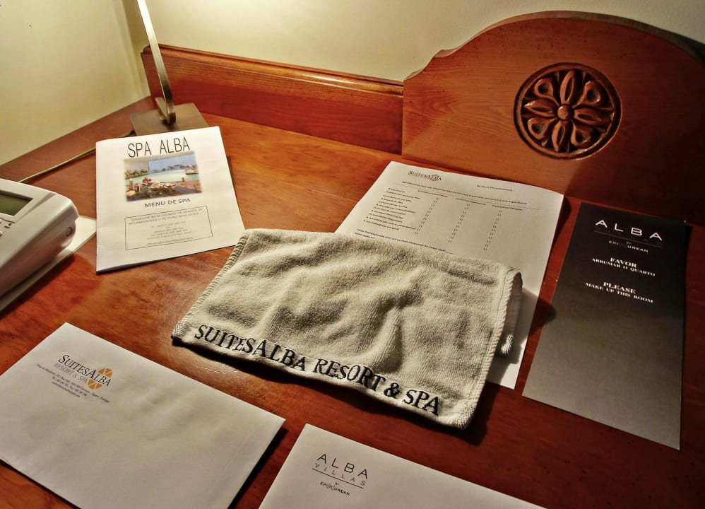 Umfangreiches Info-Material zum Resort Vila Alba Resort