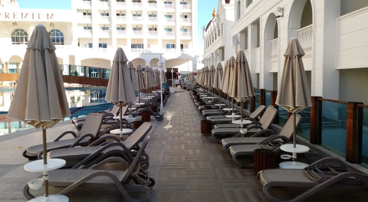 Pool Oz Hotels Side Premium