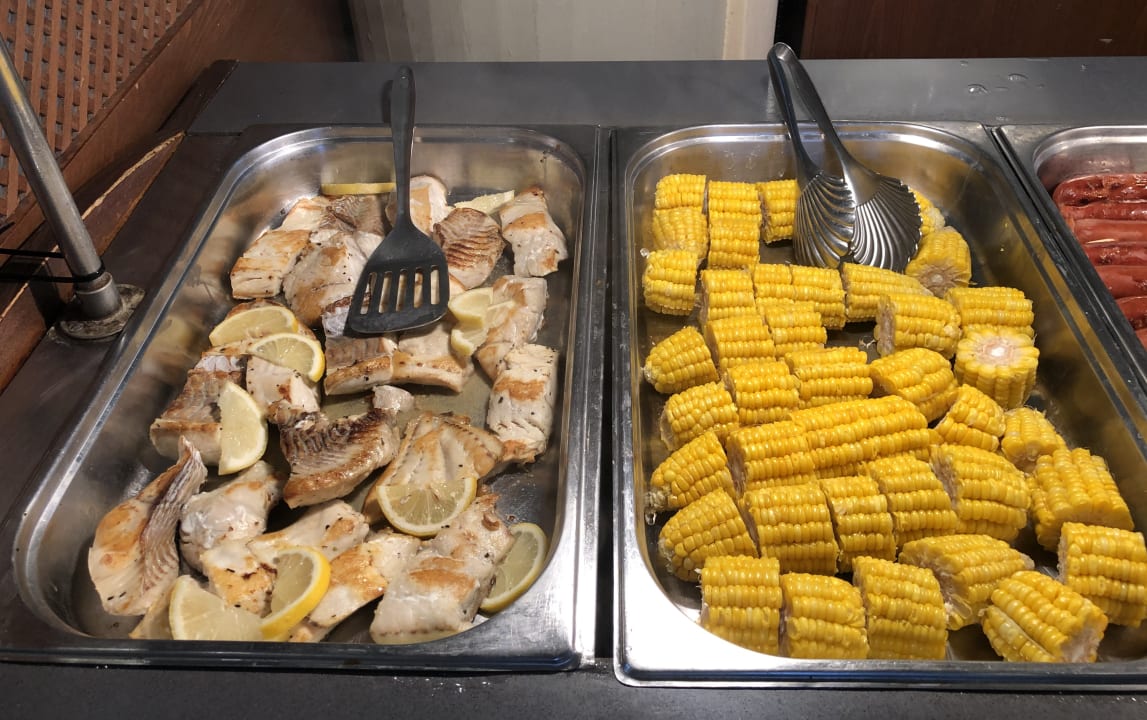 Gastro Santa Marina Beach