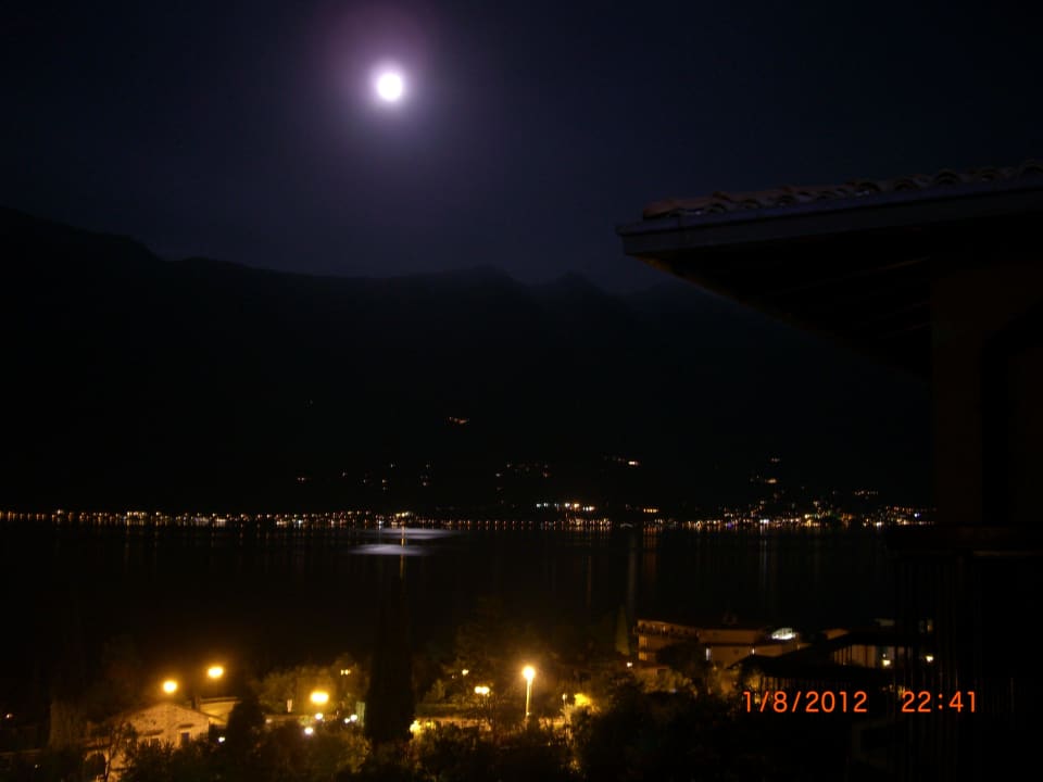 Limone am Abend - Blick Richtung Malcesine Hotel Ilma