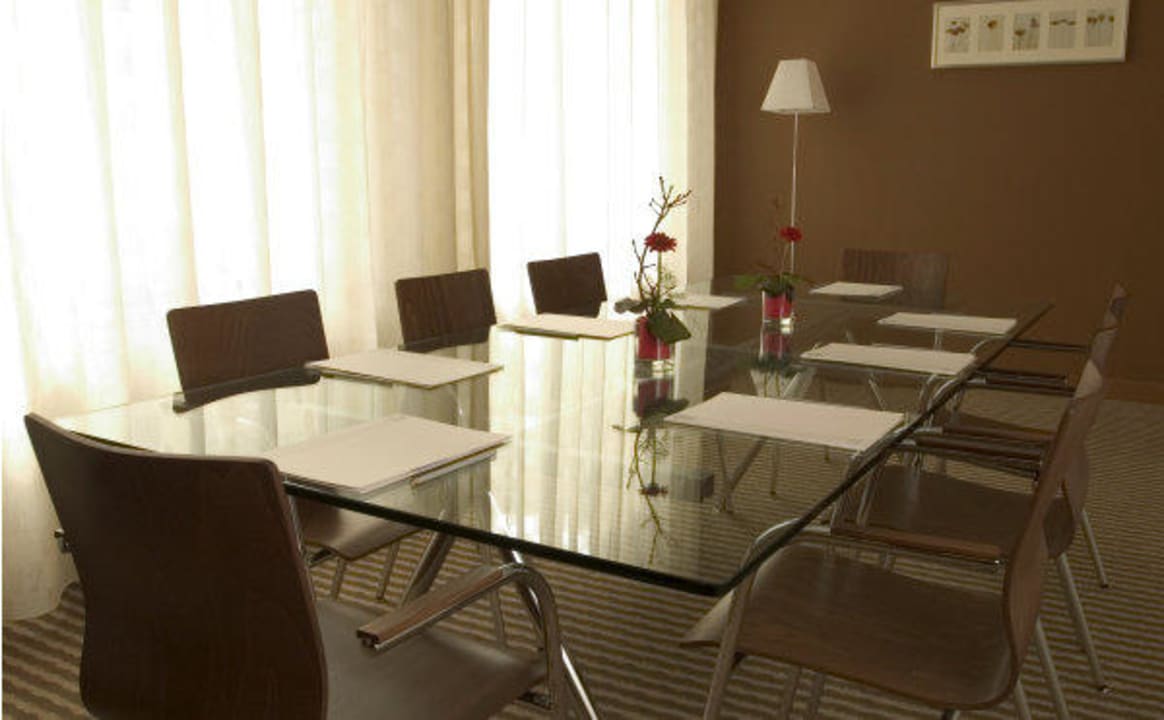 Meeting room Mamaison Residence Diana Warsaw