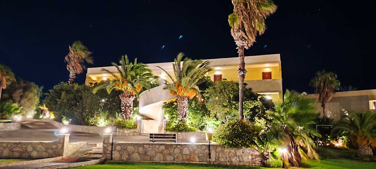 Außenansicht Hotel Kalithea Horizon Royal