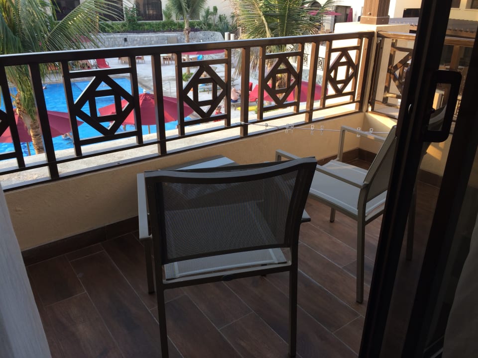 Zimmer The Cove Rotana Resort
