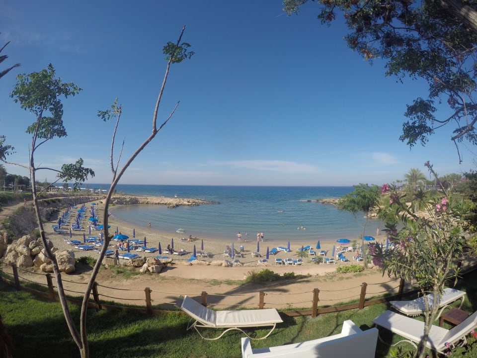 Strand Crystal Springs Beach Hotel