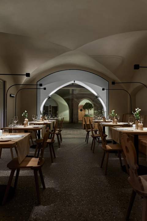 Gastro fink Restaurant & Suites