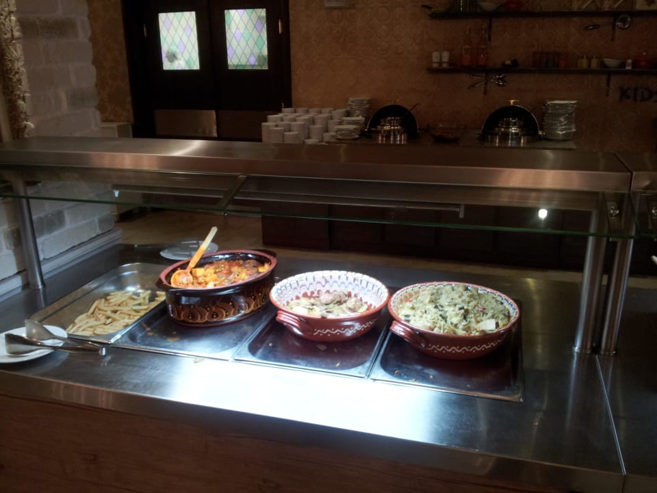 Sehr "reichhaltiges" Büffet ohne Beschriftung HI Hotels Imperial Resort