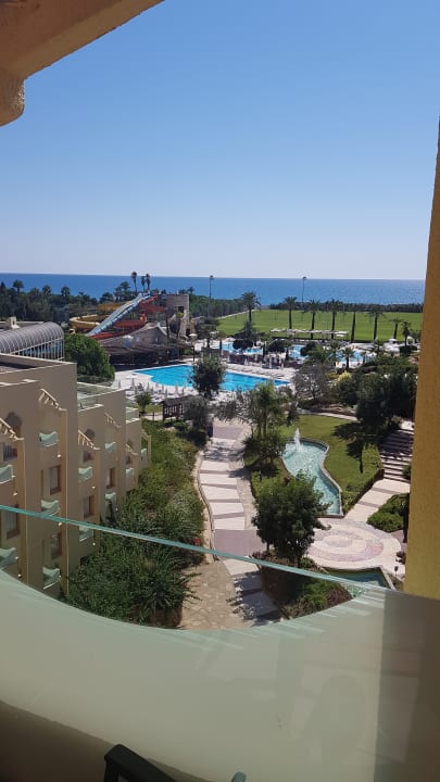 Zimmer Blue Waters Club
