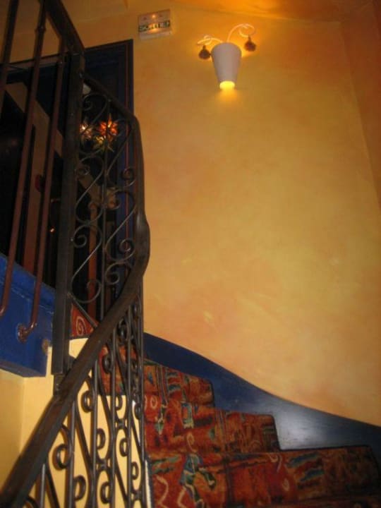 Flur Villa Royale Montsouris