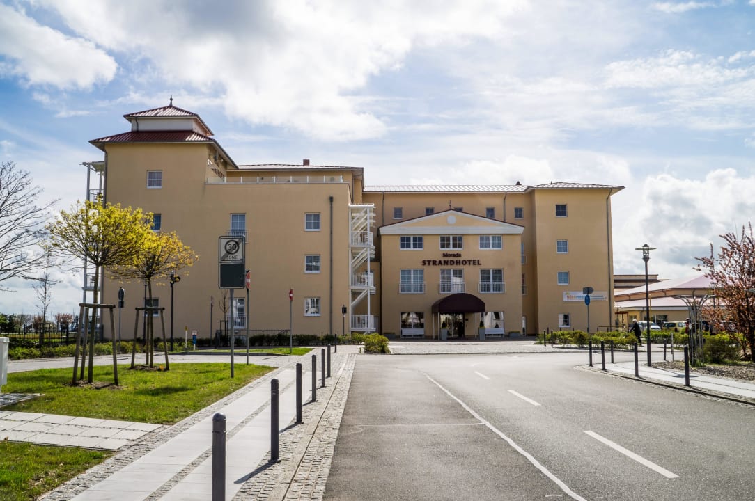 Der Haupteingang des Hotels Morada Strandhotel Ostseebad Kühlungsborn