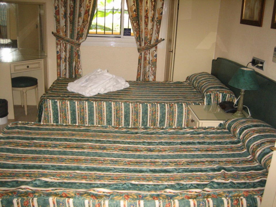 Schlafzimmer Macdonald Doña Lola Resort