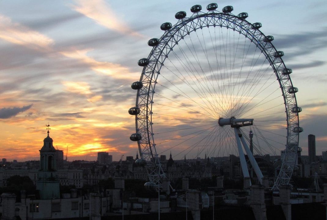 Sunset from Duplex Suite #1543 Park Plaza Westminster Bridge London