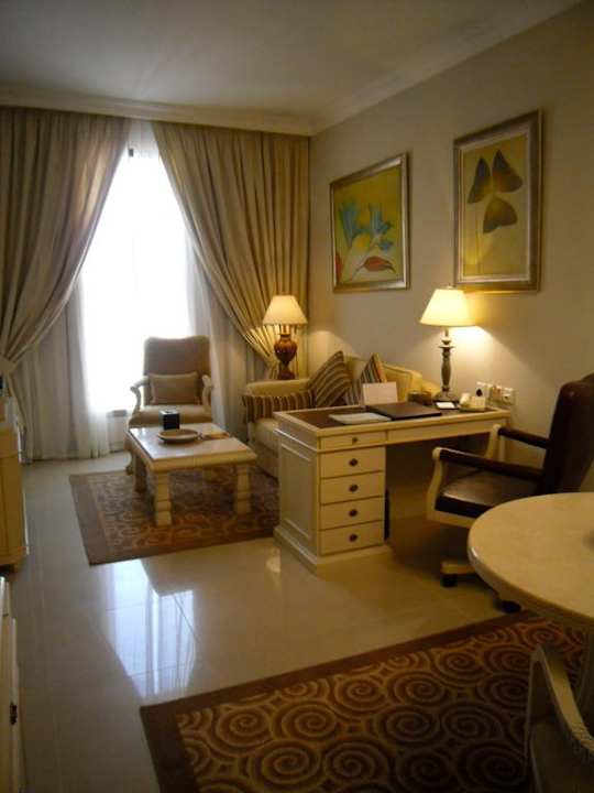 Wohnzimmer Two Seasons Hotel & Apartments