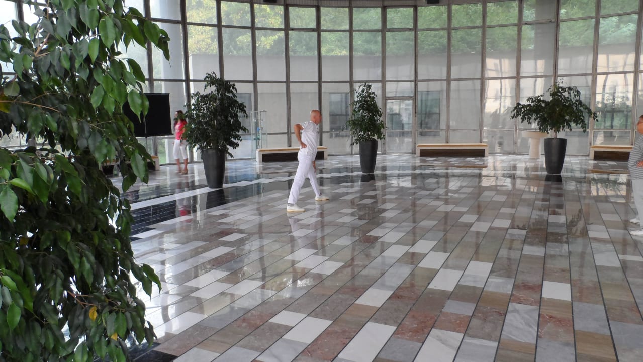 Утренняя зарядка ежедневно Grand Hotel Rogaška Komfort