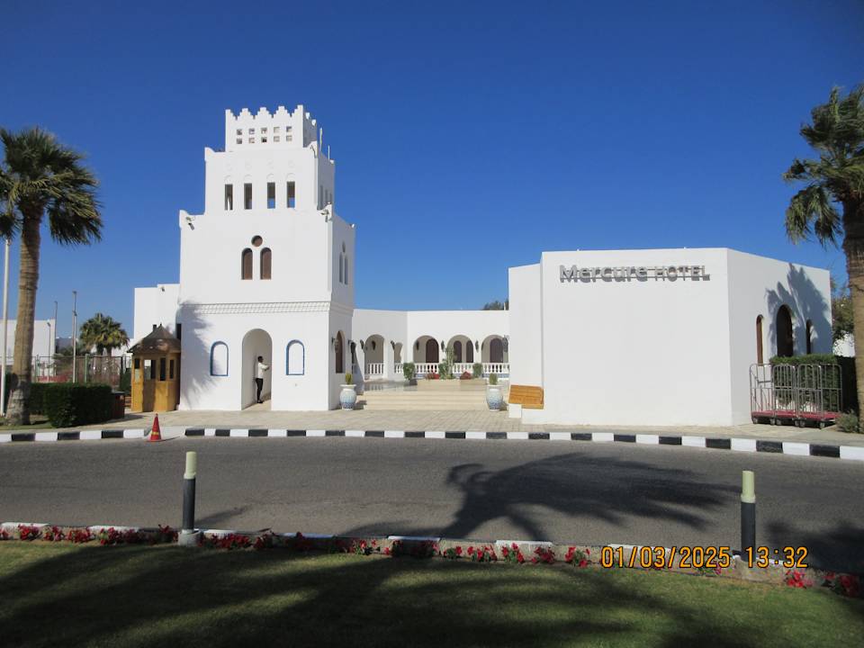 Außenansicht Hotel Mercure Hurghada